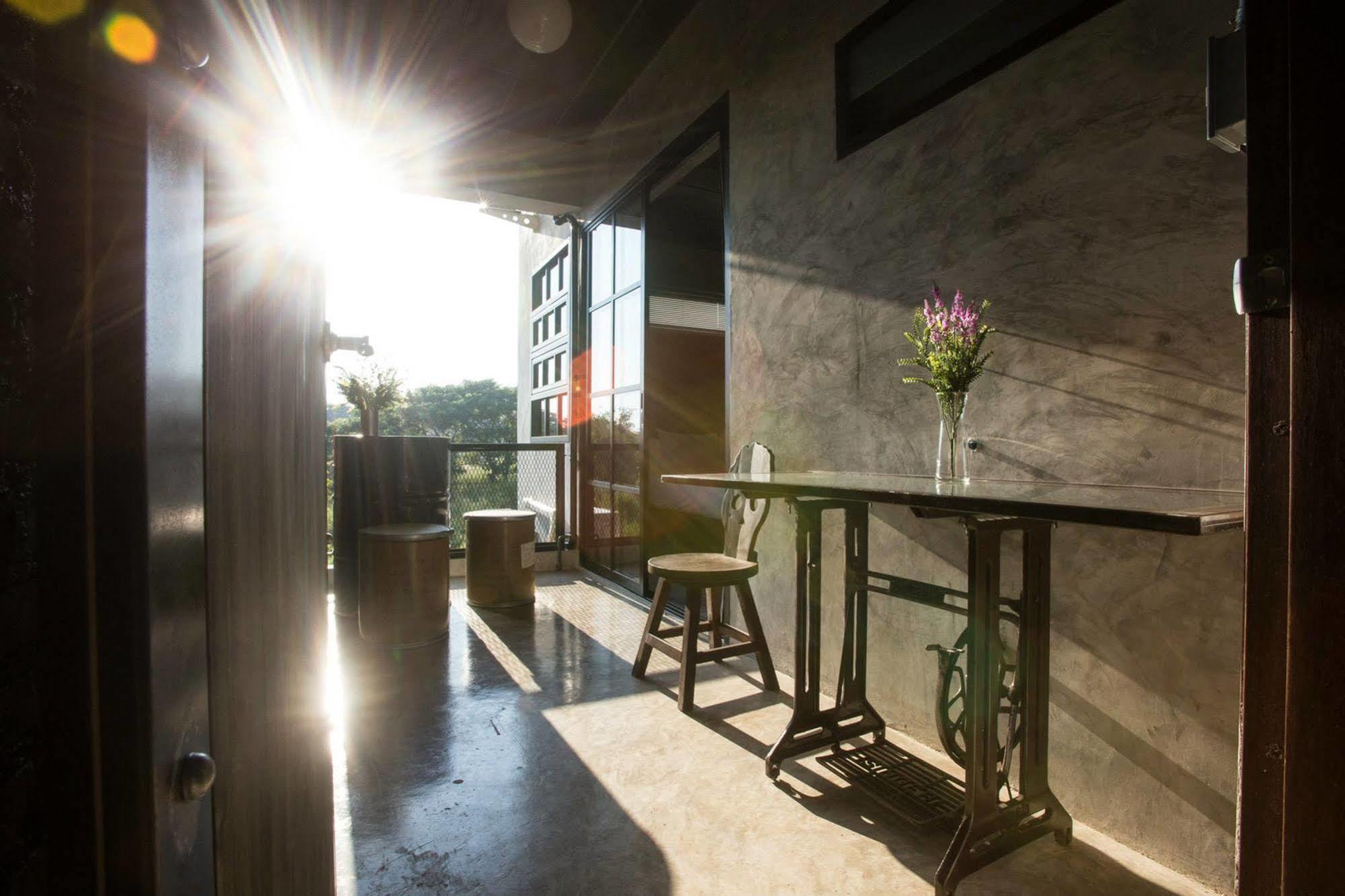 צ'יאנג מאי Rumpai Loft Habitat מראה חיצוני תמונה